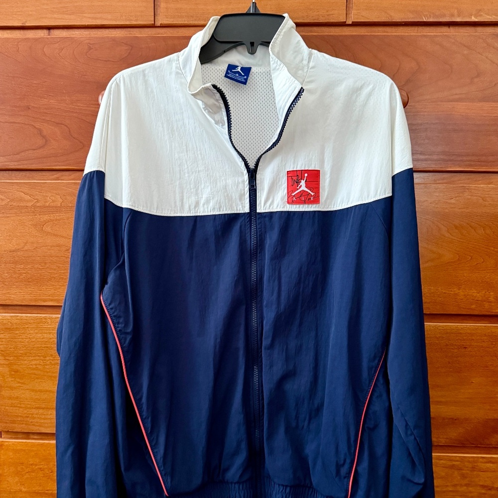 Nike Air Jordan zip-up jacket with Neon Jumpman logo - Size L